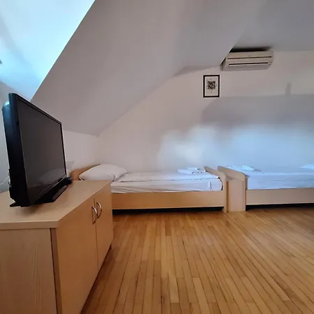 Zupnijski Apartmaji Dolenjske Toplice Exterior photo