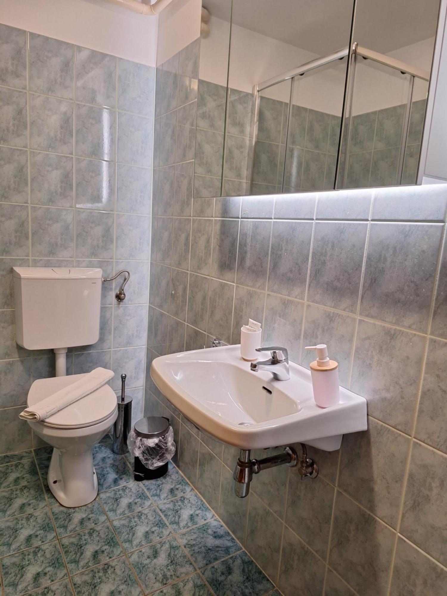 Zupnijski Apartmaji *
