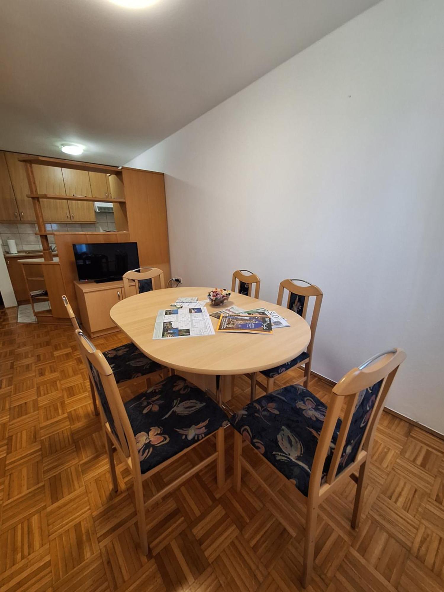 Zupnijski Apartmaji Apartment